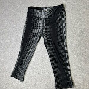 Women’s north face size small polka dot cropped leggings